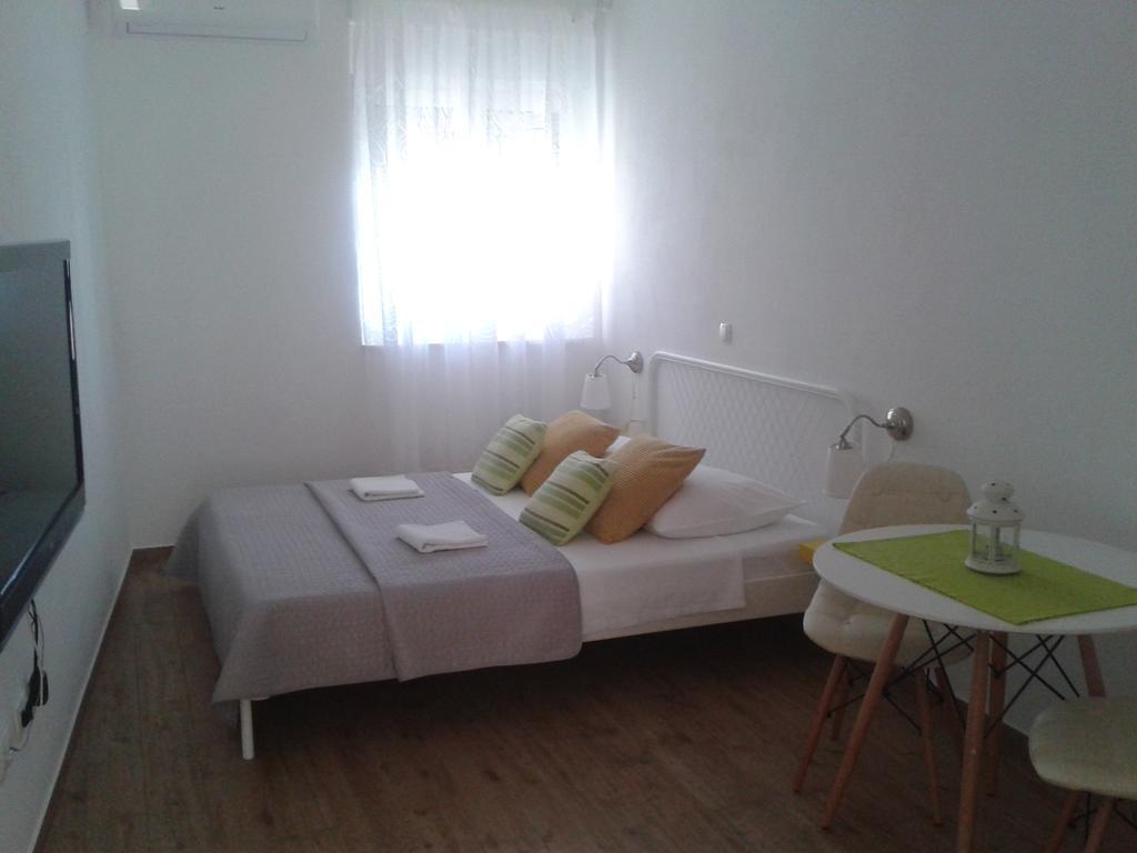 Viola Apartment & Free Parking Šibenik Екстериор снимка