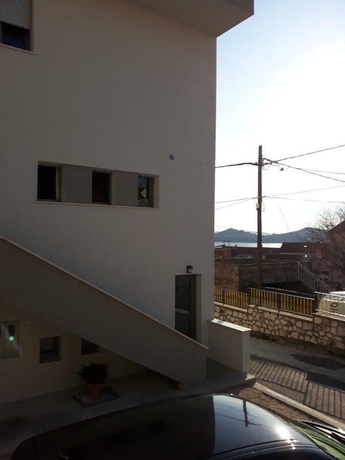 Viola Apartment & Free Parking Šibenik Екстериор снимка