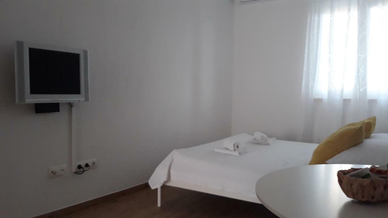 Viola Apartment & Free Parking Šibenik Екстериор снимка